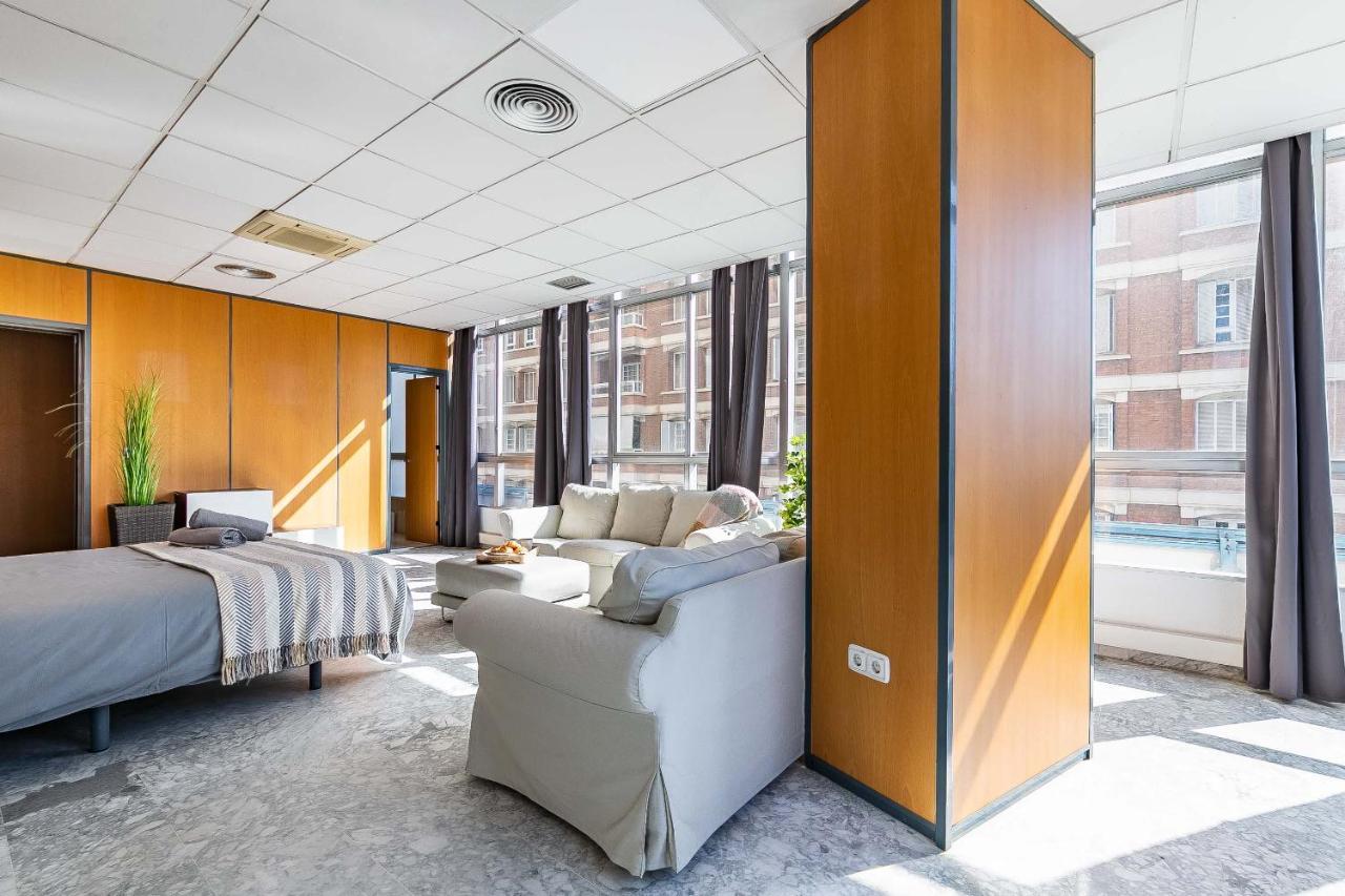 Grand Soho Ofihouse Malaga Apartment Luaran gambar