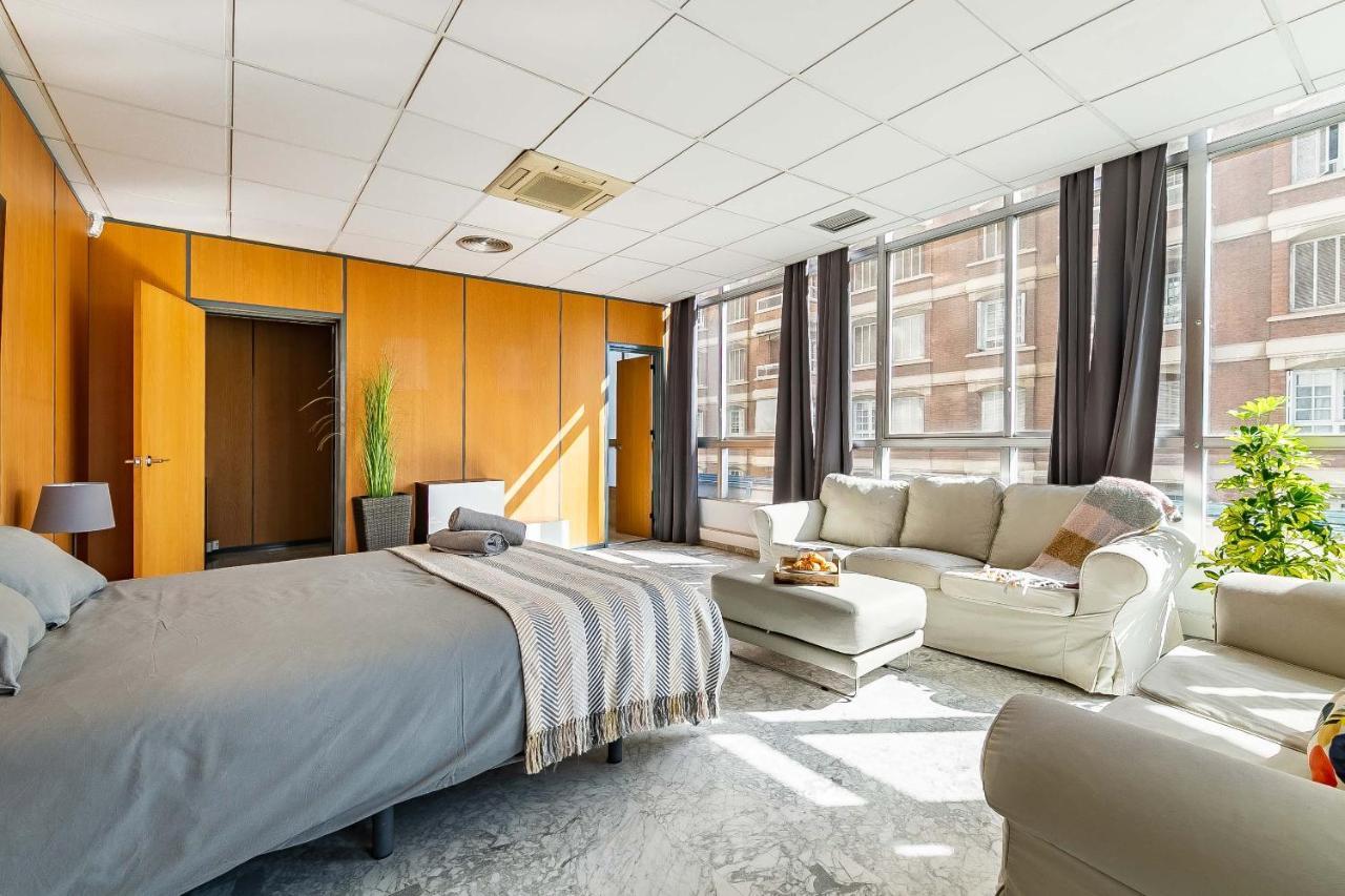 Grand Soho Ofihouse Malaga Apartment Luaran gambar